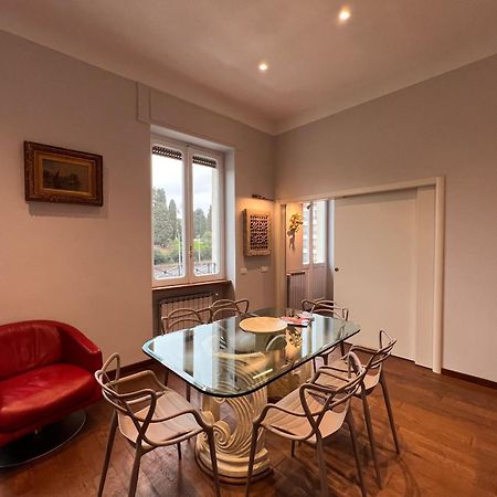 A Casa Di Lu, Al Colosseo - Guest House โรม ภายนอก รูปภาพ