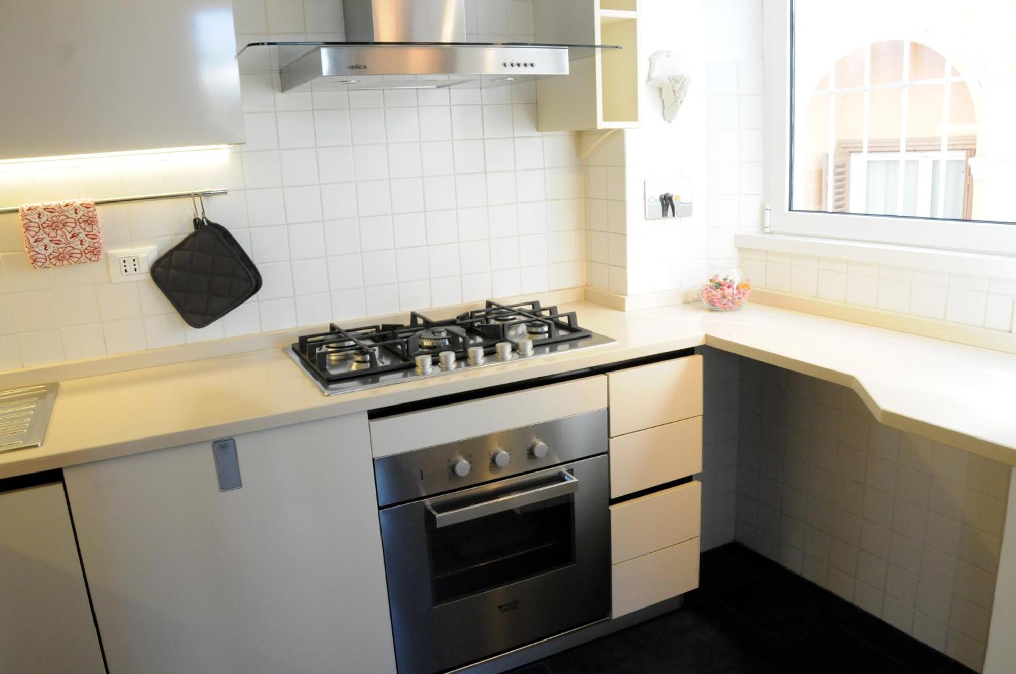 A Casa Di Lu, Al Colosseo - Guest House โรม ภายนอก รูปภาพ