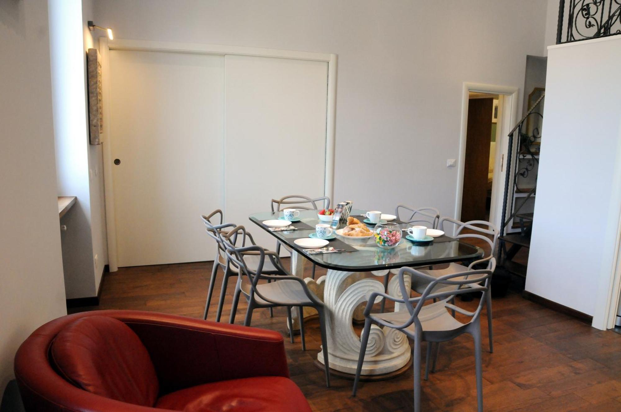 A Casa Di Lu, Al Colosseo - Guest House โรม ภายนอก รูปภาพ